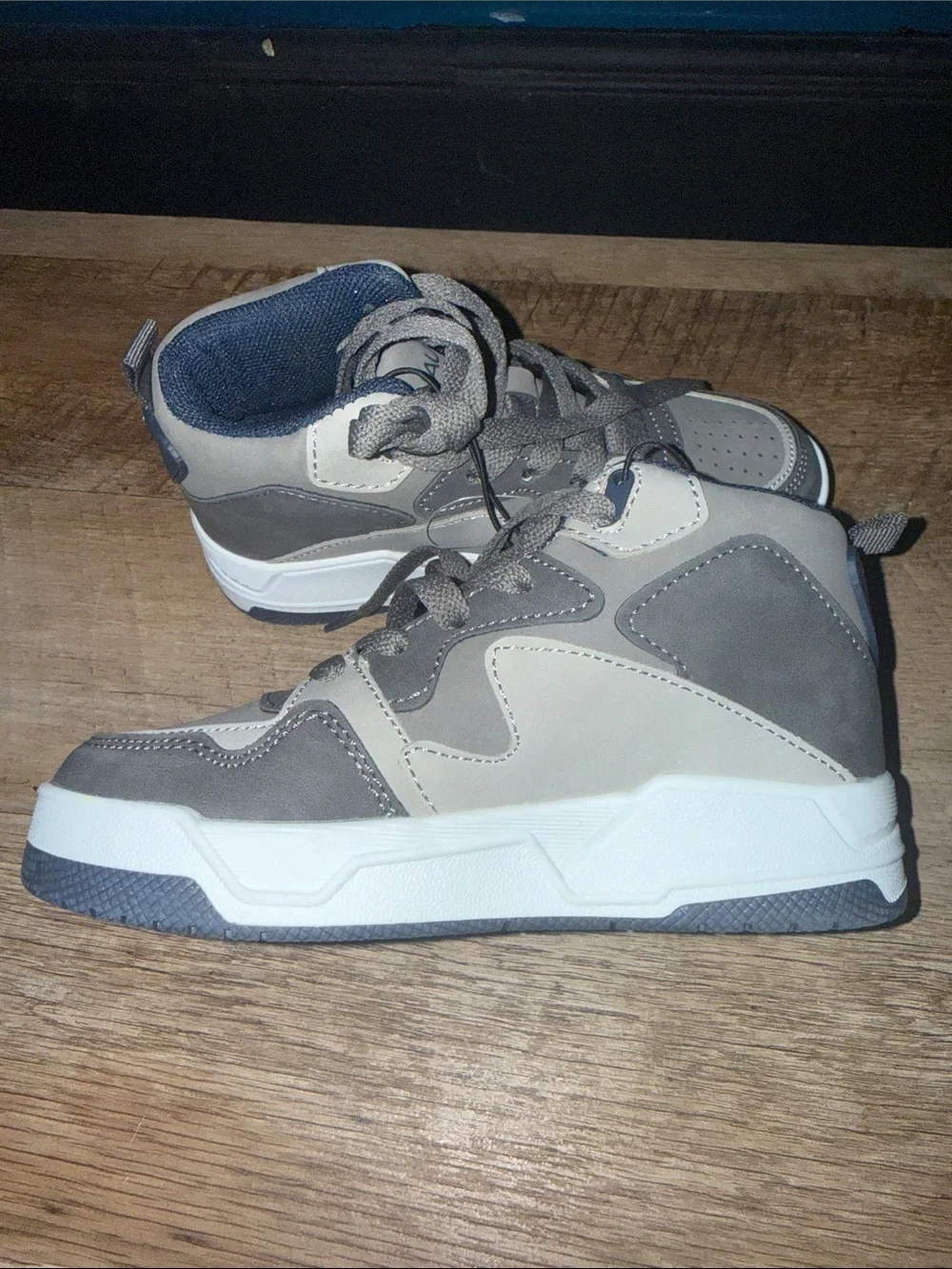 Size 12 Nautica Sneaker. New without Tags